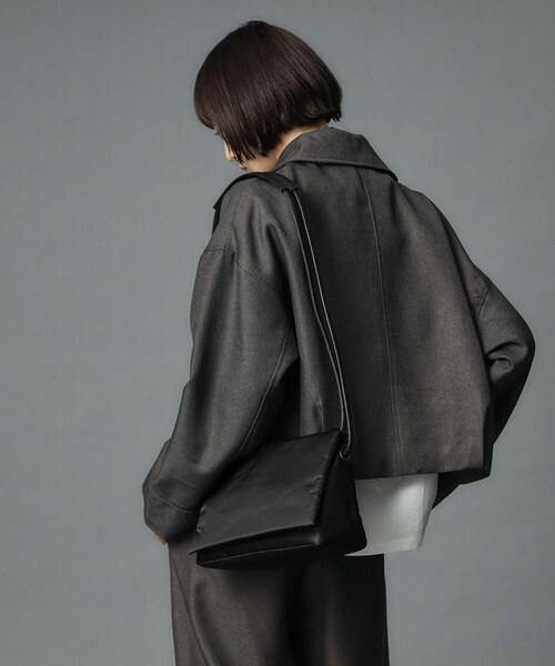 HIROKO HAYASHI(ヒロコハヤシ)の「ENORME(エノルメ)ミニショルダーバッグ(ショルダーバッグ・レディース・ブラック/グレー・00)」の21枚目の写真