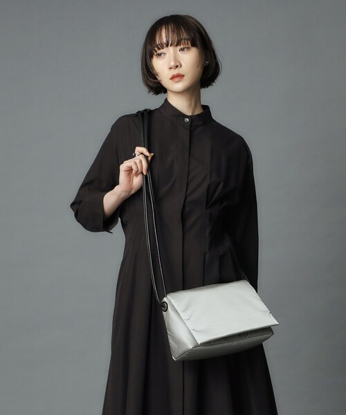 HIROKO HAYASHI(ヒロコハヤシ)の「ENORME(エノルメ)ミニショルダーバッグ(ショルダーバッグ・レディース・ブラック/グレー・00)」の2枚目の写真