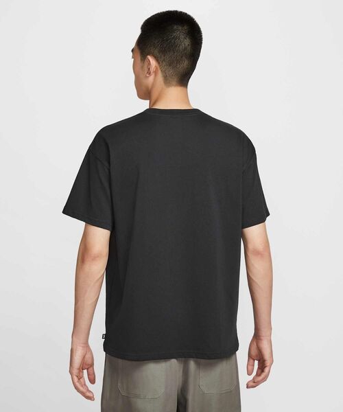 NIKE SB（ナイキエスビー）の「ナイキ SB マックス90 スケートボード Tシャツ / Nike SB Max90 Skate T-Shirt HV1303-010 Black（Tシャツ/カットソー・メンズ・ブラック・XL/M/L/2XL/S）」の2枚目の写真