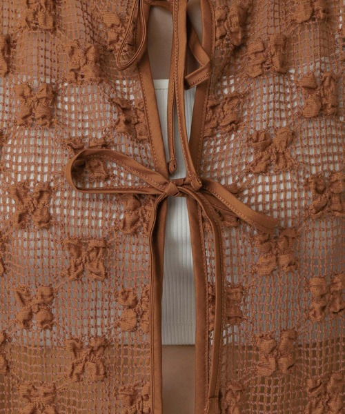 LOWRYS FARM(ローリーズファーム)の「メッシュフラワー2WAYカーディガン 579529(カーディガン/ボレロ・レディース・ブラウン/アイボリー/ブラック・FREE)」の6枚目の写真