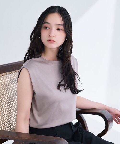 BIANCA（ビアンカ）の「【着回し抜群】エアリータックカットソー（Tシャツ/カットソー・レディース・ネイビー/グリーン/キャメル・38）」の3枚目の写真