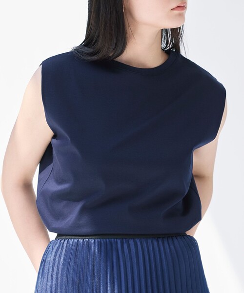 BIANCA（ビアンカ）の「【着回し抜群】エアリータックカットソー（Tシャツ/カットソー・レディース・ネイビー/グリーン/キャメル・38）」の4枚目の写真