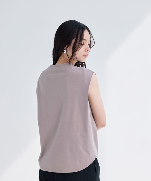 BIANCA（ビアンカ）の「【着回し抜群】エアリータックカットソー（Tシャツ/カットソー・レディース・ネイビー/グリーン/キャメル・38）」の18枚目の写真