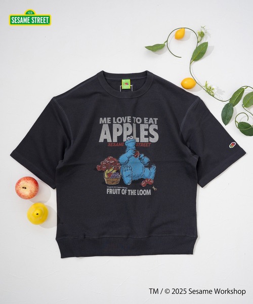 FRUIT OF THE LOOM(フルーツオブザルーム)の「【FRUIT OF THE LOOM】SESAME STREET×FTL ハーフスリーブ甘編/セサミコラボ/プルオーバー(スウェット・メンズ・アイボリー/ブラック・M/L/S)」の2枚目の写真