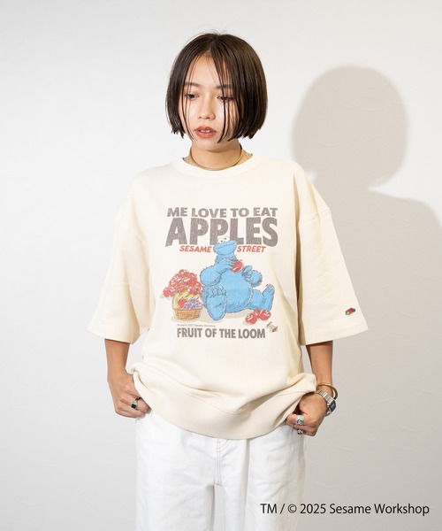 FRUIT OF THE LOOM(フルーツオブザルーム)の「【FRUIT OF THE LOOM】SESAME STREET×FTL ハーフスリーブ甘編/セサミコラボ/プルオーバー(スウェット・メンズ・アイボリー/ブラック・M/L/S)」の9枚目の写真
