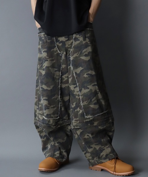 SITRY（シトリー）の「2WAY Double Knee Curve Silhouette Denim ＆ Camouflage Pants/ダブルニー カーブデニムパンツ ワイドデニムパンツ（デニムパンツ・メンズ・ブラック/グリーン系その他・M/L）」の2枚目の写真