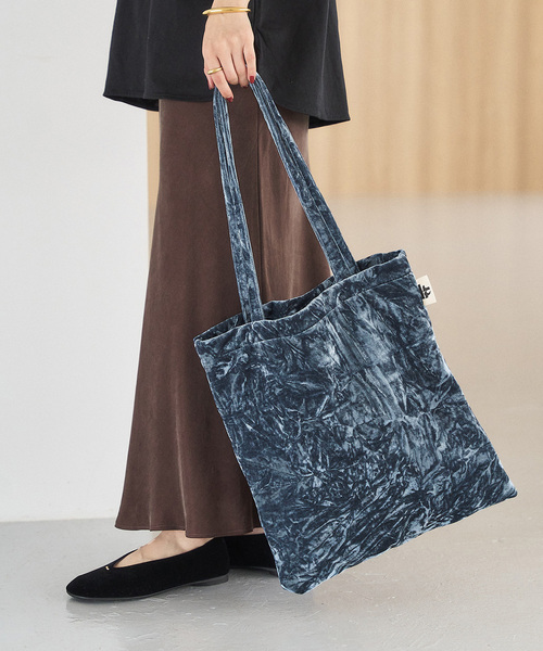 LE TALON（ルタロン）の「LETALON velvet tote（トートバッグ・レディース・ブラック/ブラウン/サックスブルー・FREE）」の3枚目の写真
