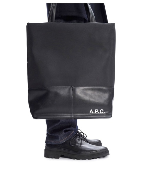 A.P.C.(アーペーセー)の「CABAS CAMDEN(バックパック/リュック・メンズ・ブラック・ONESIZE)」の7枚目の写真