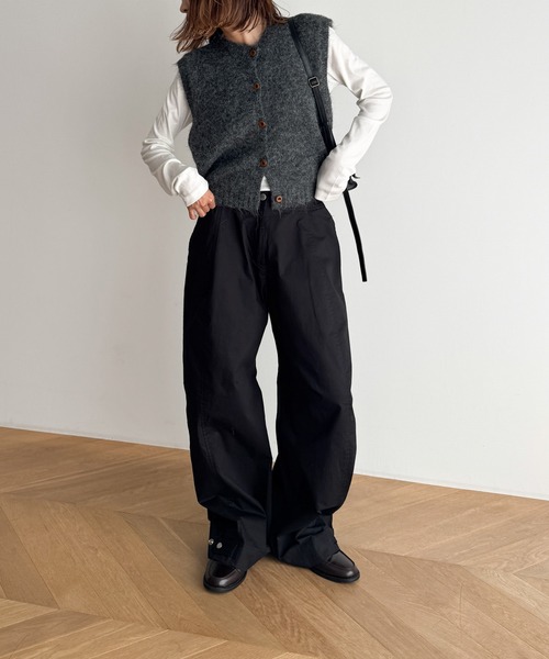 CANAL JEAN（キャナルジーン）の「El mar　クルーネックボタンベスト（ベスト・レディース・チャコールグレー/ネイビー/レッド・ONE SIZE）」の11枚目の写真