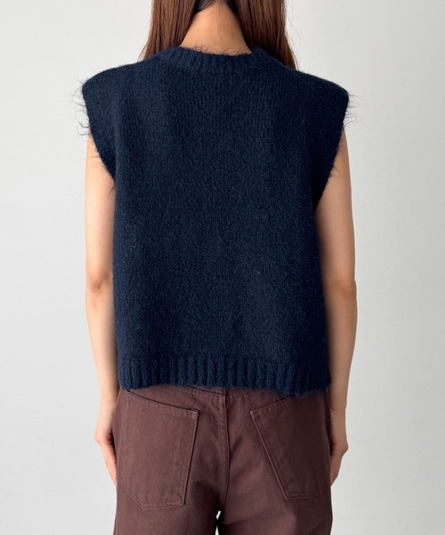 CANAL JEAN（キャナルジーン）の「El mar　クルーネックボタンベスト（ベスト・レディース・チャコールグレー/ネイビー/レッド・ONE SIZE）」の6枚目の写真