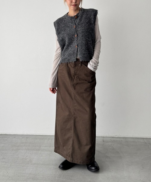 CANAL JEAN(キャナルジーン)の「El mar クルーネックボタンベスト(ベスト・レディース・チャコールグレー/ネイビー/レッド・ONE SIZE)」の14枚目の写真