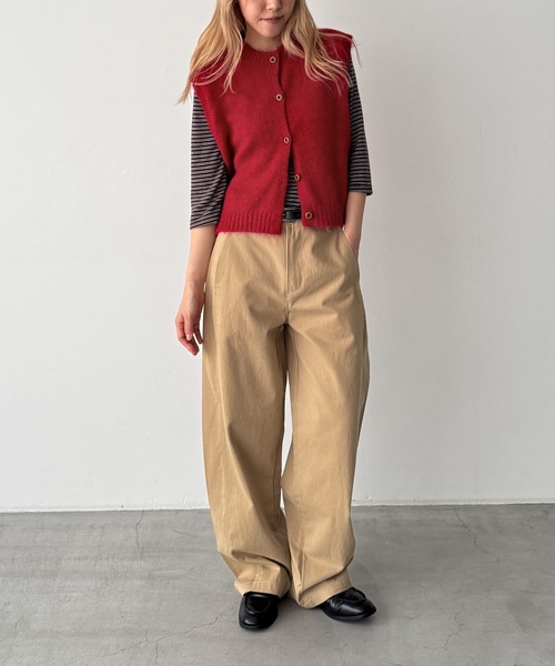 CANAL JEAN(キャナルジーン)の「El mar クルーネックボタンベスト(ベスト・レディース・チャコールグレー/ネイビー/レッド・ONE SIZE)」の17枚目の写真