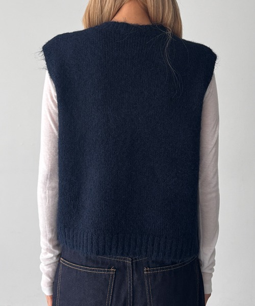 CANAL JEAN(キャナルジーン)の「El mar クルーネックボタンベスト(ベスト・レディース・チャコールグレー/ネイビー/レッド・ONE SIZE)」の20枚目の写真