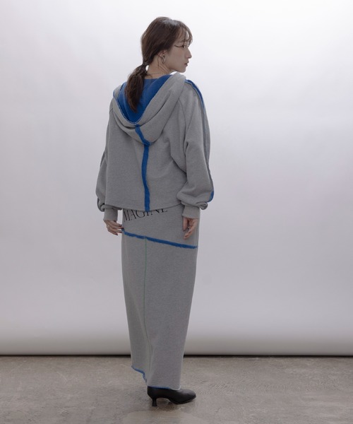 Eimee Law（エイミーロウ）の「配色ボアスウェット ジップフーディ（パーカー・レディース・ライトグレー/オートミール/ネイビー・FREE）」の5枚目の写真