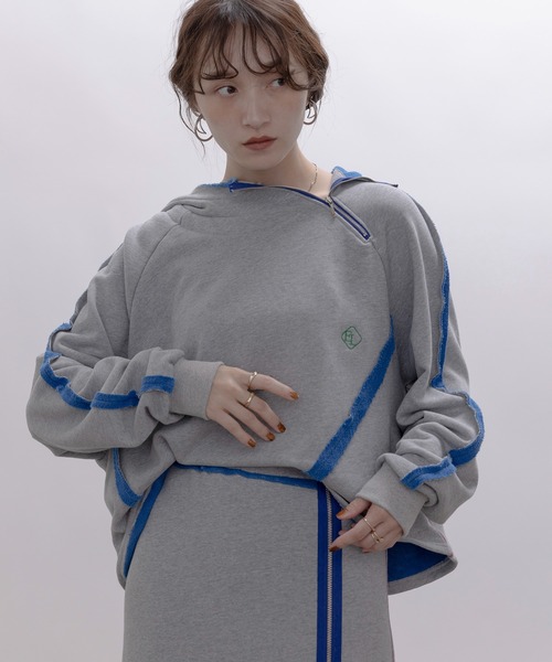 Eimee Law（エイミーロウ）の「配色ボアスウェット ジップフーディ（パーカー・レディース・ライトグレー/オートミール/ネイビー・FREE）」の9枚目の写真