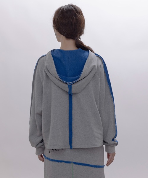 Eimee Law（エイミーロウ）の「配色ボアスウェット ジップフーディ（パーカー・レディース・ライトグレー/オートミール/ネイビー・FREE）」の12枚目の写真