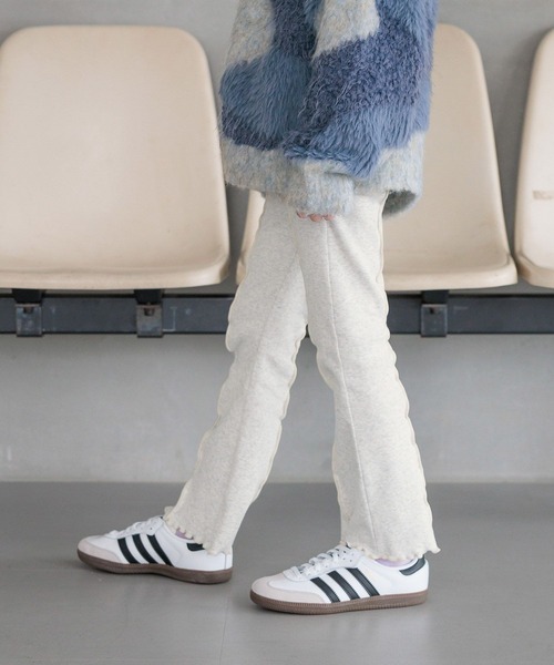 BAYFLOW（ベイフロー）の「[配色メロー☆]フレアレギンス(KIDS)（レギンス/スパッツ・キッズ・アイボリー/ライトグレー/ブラウン/ブラック・120cm/110cm/150cm/140cm/130cm/100cm）」の3枚目の写真