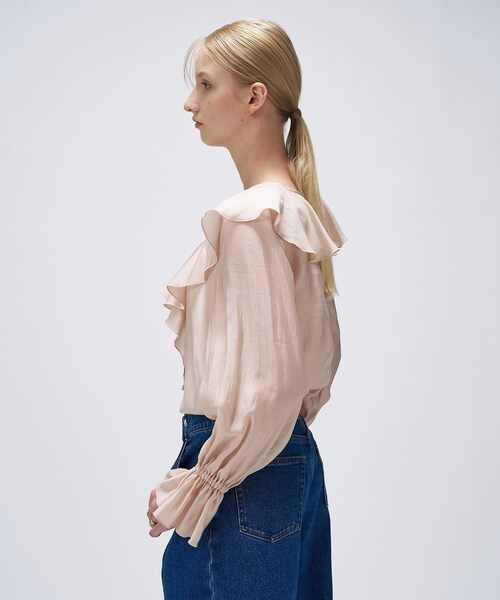 cloenc(クロエンス)の「【手洗い可】ラッフルフリルブラウス(シャツ/ブラウス・レディース・オフホワイト/ブラウン系/サンドベージュ・02)」の11枚目の写真