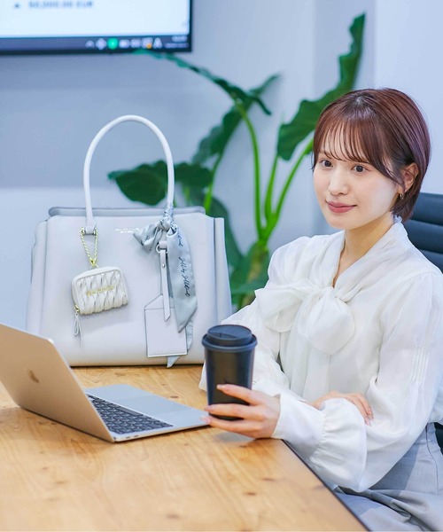 JILL by JILL STUART(ジルバイジルスチュアート)の「◇SVPスカーフトートバッグ(トートバッグ・レディース・グレー/ブラック/ピンク・FREE)」の7枚目の写真