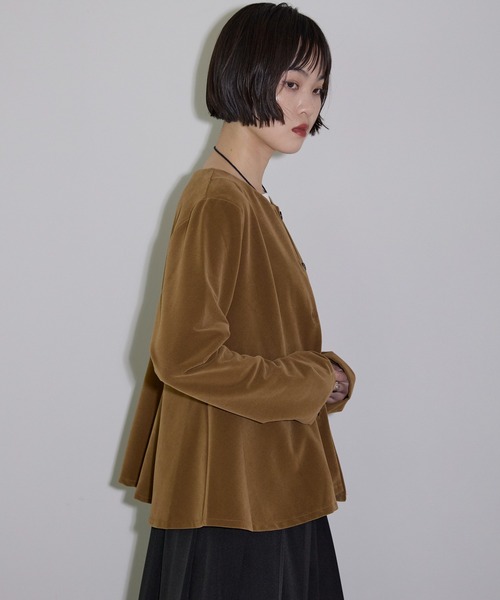 leimn(レイムン)の「ベロアペプラムカーディガン(カーディガン/ボレロ・レディース・キャメル/ブラック・M)」の9枚目の写真