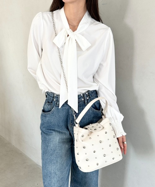 MYMOOD.（マイムード）の「スタッズ付き2WAY ハンド ショルダーバッグ（ハンドバッグ・レディース・ホワイト/ブラック・FREE）」の11枚目の写真