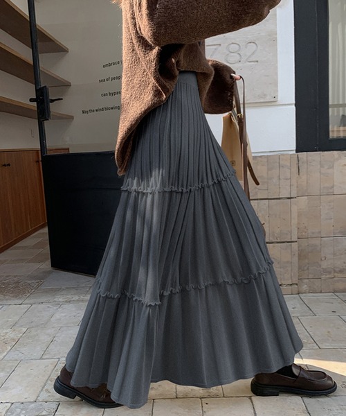 LAFFMO(ラフモ)の「切り替えフレアニットスカート(スカート・レディース・グレー/ブラック/アイボリー・F)」の16枚目の写真