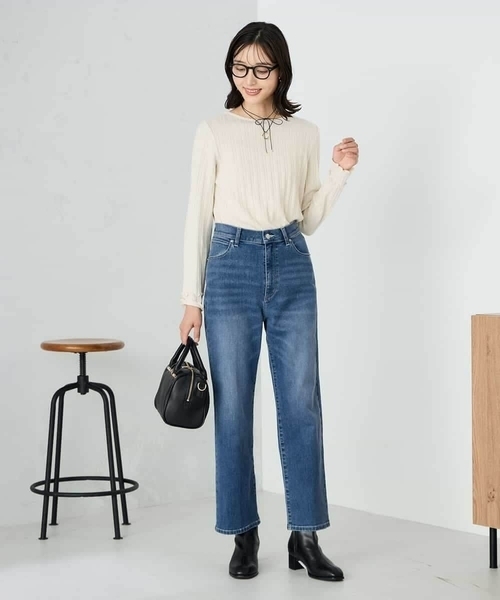 a.v.v(アーヴェヴェ)の「ボートネックラメトップス(Tシャツ/カットソー・レディース・グレー/アイボリー・38/36/40)」の6枚目の写真
