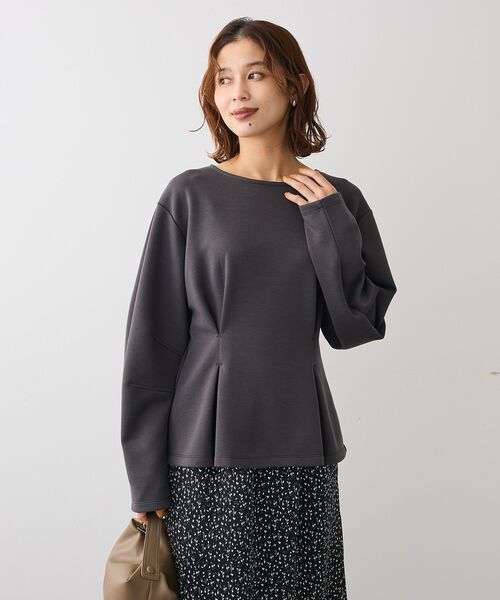 Sugar spoon（シュガースプーン）の「・SUGAR SPOON フォルムスリーブプルオーバー（Tシャツ/カットソー・レディース・チャコールグレー/ブラック/ベージュ/ボルドー・FREE）」の14枚目の写真