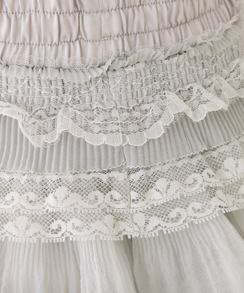 one after another NICE CLAUP（ワンアフターアナザーナイスクラップ）の「フリルティアードミニスカート（スカート・レディース・ホワイト/ブラック/グレー・FREE）」の7枚目の写真