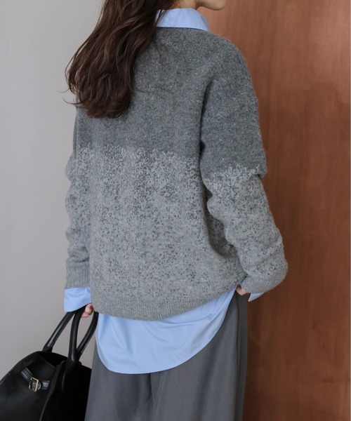 La-gemme（ラジェム）の「グラデーションニットプルオーバー（ニット/セーター・レディース・グレー/ピンク/ブラウン・フリー）」の5枚目の写真