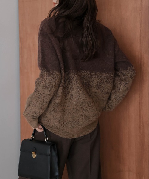 La-gemme（ラジェム）の「グラデーションニットプルオーバー（ニット/セーター・レディース・グレー/ピンク/ブラウン・フリー）」の11枚目の写真