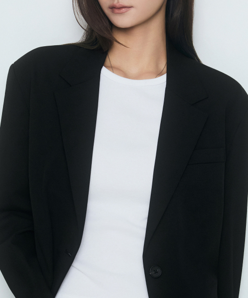 MUSINSA STANDARD WOMAN（ムシンサスタンダードウーマン）の「レディースオーバーサイズショルダーオーバーサイズブレザー[ブラック]（テーラードジャケット・レディース・その他・X-SMALL/SMALL/MEDIUM/LARGE）」の9枚目の写真