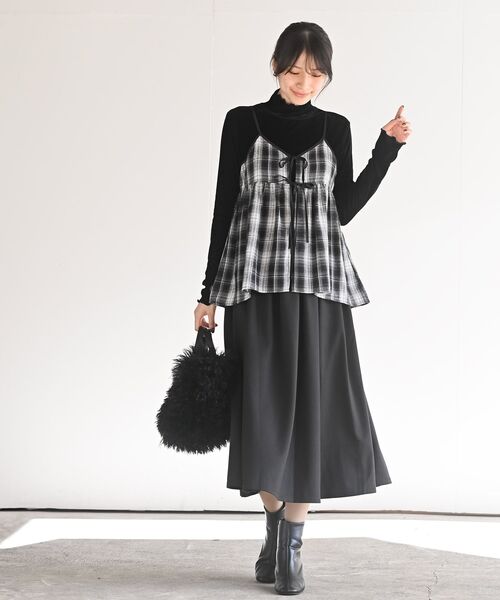 rps(アールピーエス)の「フロントリボン起毛チェックキャミソール(キャミソール・レディース・ブラック/ブラウン/ブルー・フリー)」の4枚目の写真