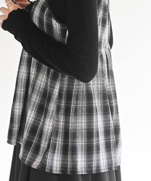 rps(アールピーエス)の「フロントリボン起毛チェックキャミソール(キャミソール・レディース・ブラック/ブラウン/ブルー・フリー)」の11枚目の写真