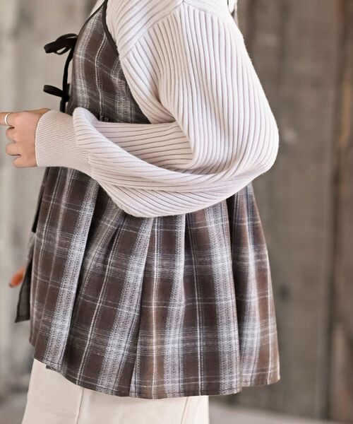 rps(アールピーエス)の「フロントリボン起毛チェックキャミソール(キャミソール・レディース・ブラック/ブラウン/ブルー・フリー)」の19枚目の写真