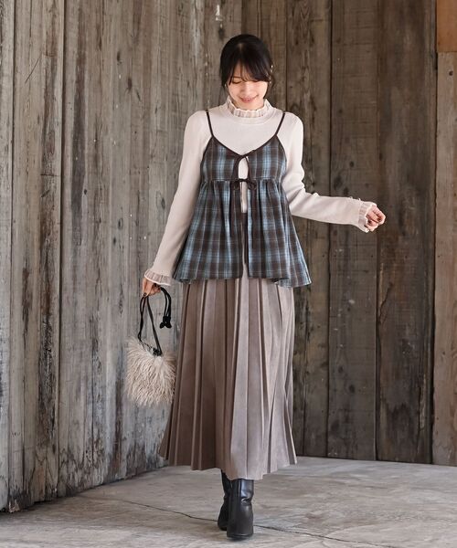 rps(アールピーエス)の「フロントリボン起毛チェックキャミソール(キャミソール・レディース・ブラック/ブラウン/ブルー・フリー)」の20枚目の写真