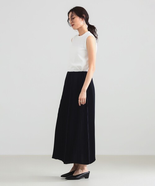 Demi-Luxe BEAMS(デミルクス ビームス)の「SLOANE / 18ゲージ 天竺 クルーネック ノースリーブ ニット(ニット/セーター・レディース・ホワイト/ベージュ・2)」の3枚目の写真