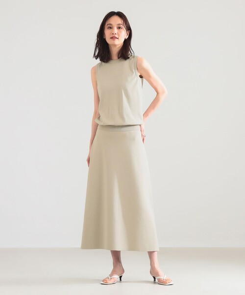 Demi-Luxe BEAMS(デミルクス ビームス)の「SLOANE / 18ゲージ 天竺 クルーネック ノースリーブ ニット(ニット/セーター・レディース・ホワイト/ベージュ・2)」の8枚目の写真