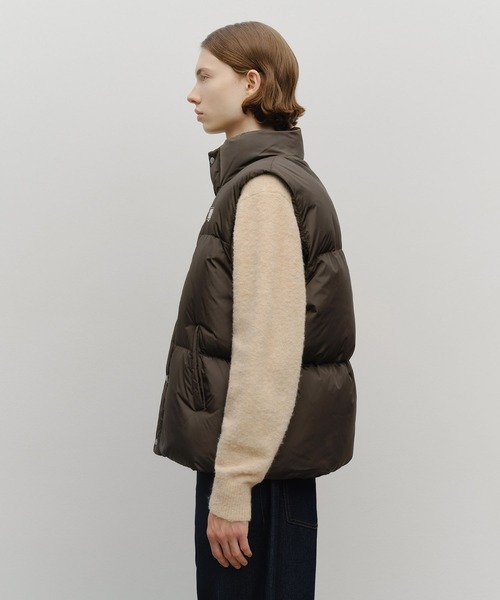 MARITHE + FRANCOIS GIRBAUD(マリテフランソワジルボー)の「CLASSIC LOGO DOWN VEST(ベスト・レディース・Black/Beige/ダークブラウン・SMALL/MEDIUM/LARGE)」の18枚目の写真