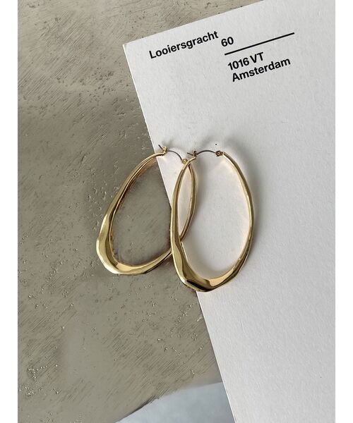 Ungrid（アングリッド）の「ビッグフープピアス（ピアス（両耳用）・レディース・シルバー/ゴールド・FREE）」の2枚目の写真