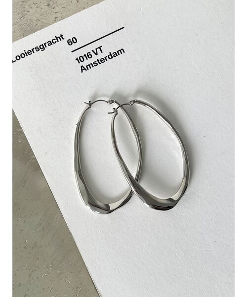 Ungrid（アングリッド）の「ビッグフープピアス（ピアス（両耳用）・レディース・シルバー/ゴールド・FREE）」の6枚目の写真