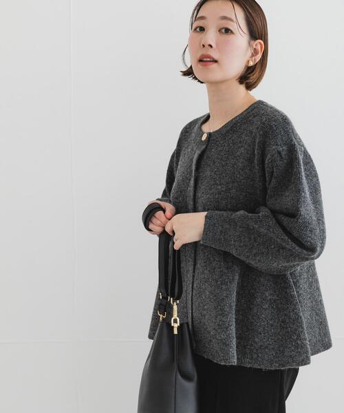 F by ROSSO(エフバイロッソ)の「F by ROSSO ペプラムボリュームスリーブカーディガン(カーディガン/ボレロ・レディース・ブラウン/チャコールグレー・FREE)」の8枚目の写真