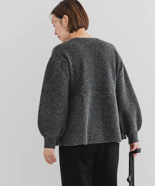 F by ROSSO(エフバイロッソ)の「F by ROSSO ペプラムボリュームスリーブカーディガン(カーディガン/ボレロ・レディース・ブラウン/チャコールグレー・FREE)」の9枚目の写真