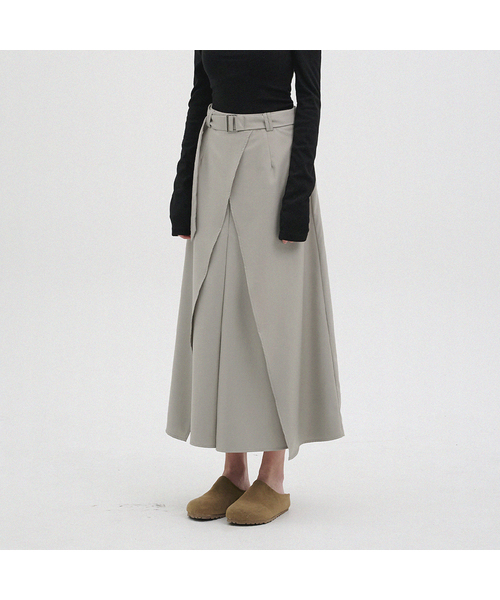 MICANE(ミケーネ)の「ヘリアベルトラップマキシスカート(スカート・レディース・ベージュ/ブラック・MEDIUM/LARGE/X-LARGE/XX-LARGE/X-SMALL/SMALL)」の2枚目の写真