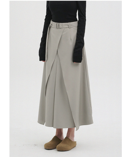 MICANE(ミケーネ)の「ヘリアベルトラップマキシスカート(スカート・レディース・ベージュ/ブラック・MEDIUM/LARGE/X-LARGE/XX-LARGE/X-SMALL/SMALL)」の4枚目の写真