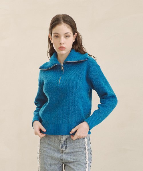BLOND9(ブロンドナイン)の「ボリュームハーフジップリブニットトップ_インクブルー(ニット/セーター・レディース・その他・MEDIUM/SMALL)」の5枚目の写真