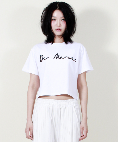 DEMARC(ドゥマーク)の「ROUGH WRITING TEXT-LOGO CROP T-SHIRT WHITE(Tシャツ/カットソー・レディース・その他・MEDIUM/LARGE)」の2枚目の写真