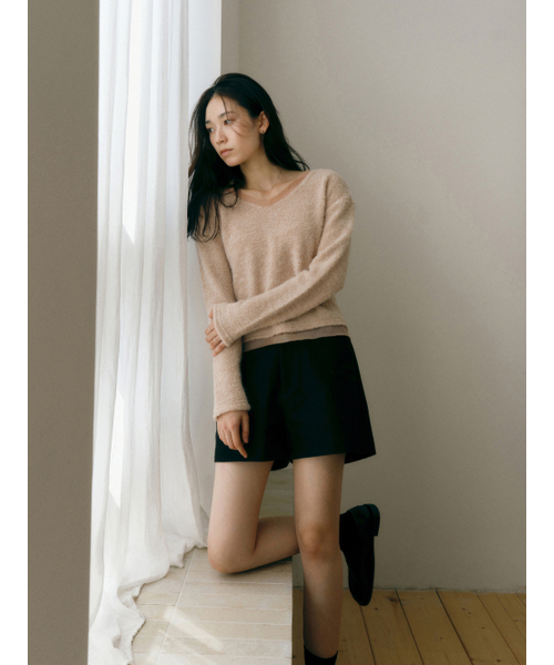 Yuje（ユジェ）の「FLUFFY SILK KNIT (5color)（Tシャツ/カットソー・レディース・スカイブルー/ブラック/アイボリー/ピンクベージュ/PINK・SMALL/MEDIUM）」の18枚目の写真