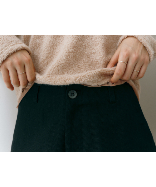 Yuje（ユジェ）の「FLUFFY SILK KNIT (5color)（Tシャツ/カットソー・レディース・スカイブルー/ブラック/アイボリー/ピンクベージュ/PINK・SMALL/MEDIUM）」の19枚目の写真