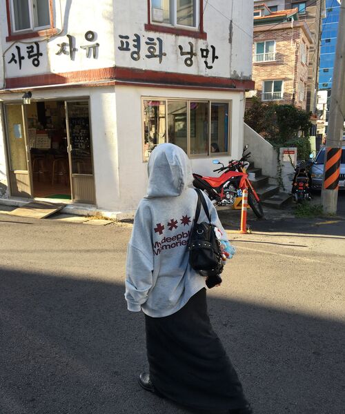 mydeepbluememories（マイディープブルーメモリーズ）の「(zp) MM SYMBOL LOGO 2WAY ZIP-UP (LG)（パーカー・レディース・ライトグレー・FREE/LARGE）」の6枚目の写真